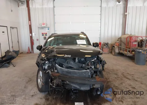 2014 Jeep Compass Sport из США, поврежденный, VIN 1C4NJDAB3ED603230